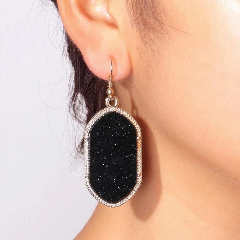 5/$25 BLACK Geometric Earrings